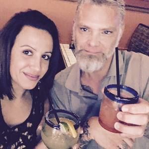 Meet your Posher, Cynthia